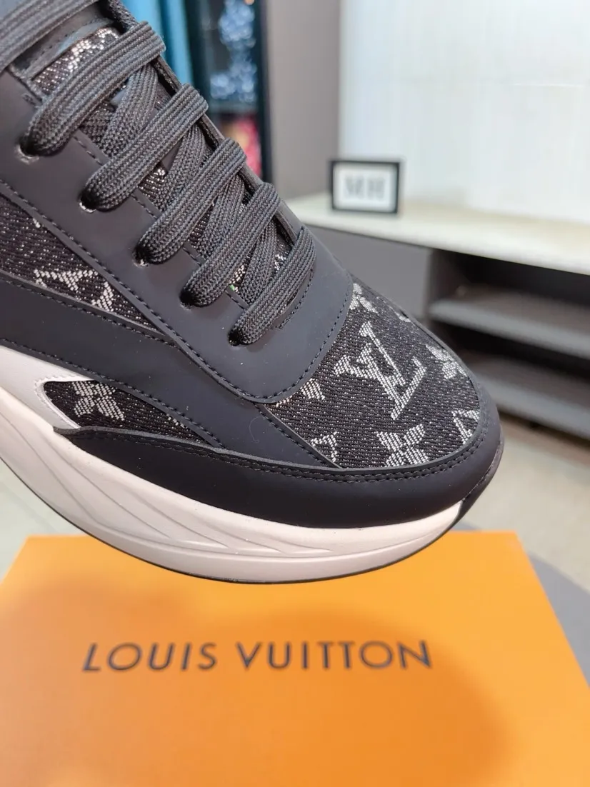 Men's shoes💰438🌹🌹[LV]🌹High-end brand of men's shoes: Official website 1:1 Latest masterpiece: The upper is made of Italian imported first-layer cowhide with special materials➕Full genuine leather lining🔥, making walking more convenient and comfortable! Exclusive new style, stunning work [color]! Create a fashionable personality to set off your uniqueness! A must-have for trendy men! Classic🔥Number: 38-44